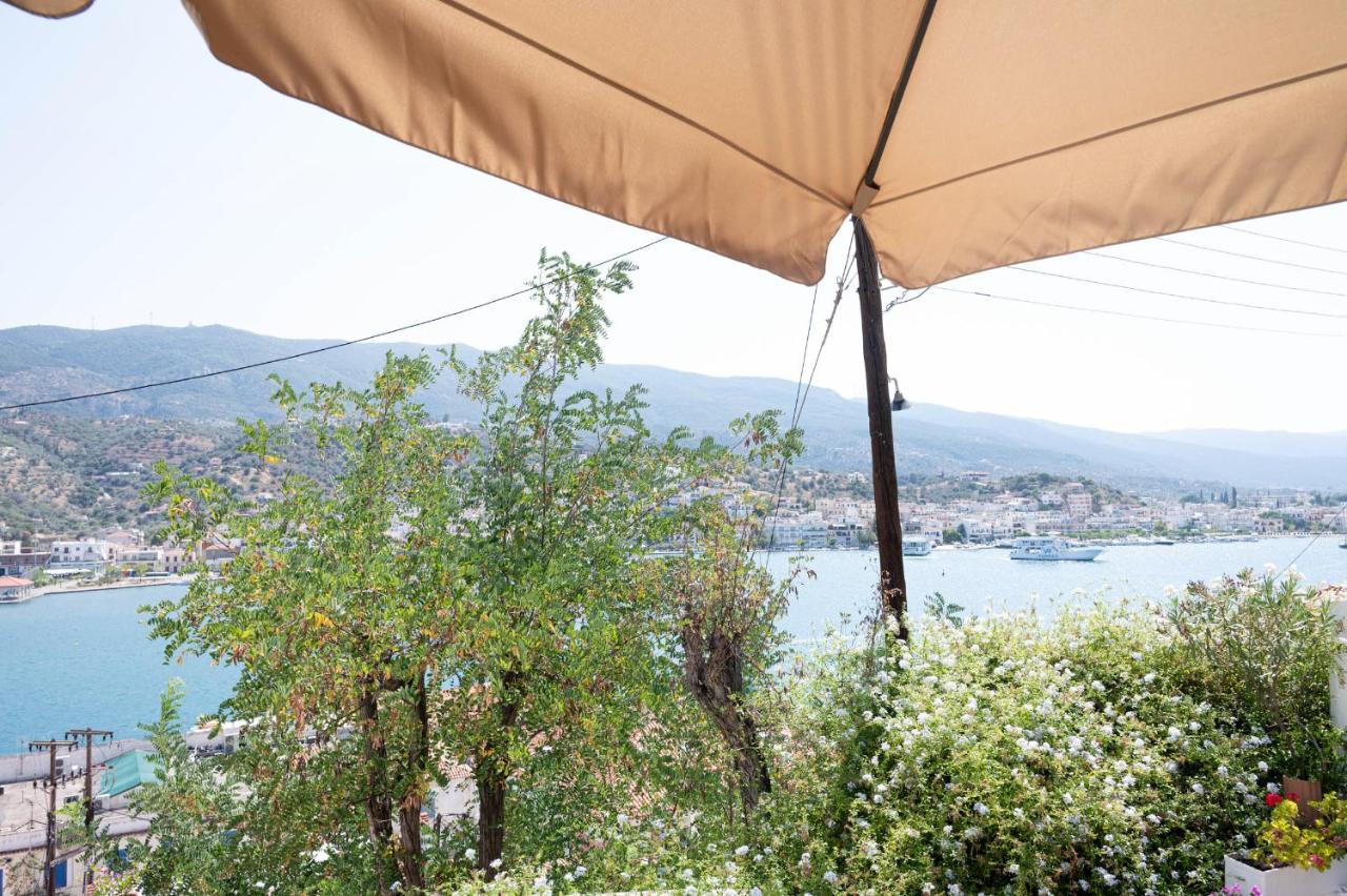 Traditional House Under The Clock Tower With Sweet View Poros Town Exterior foto